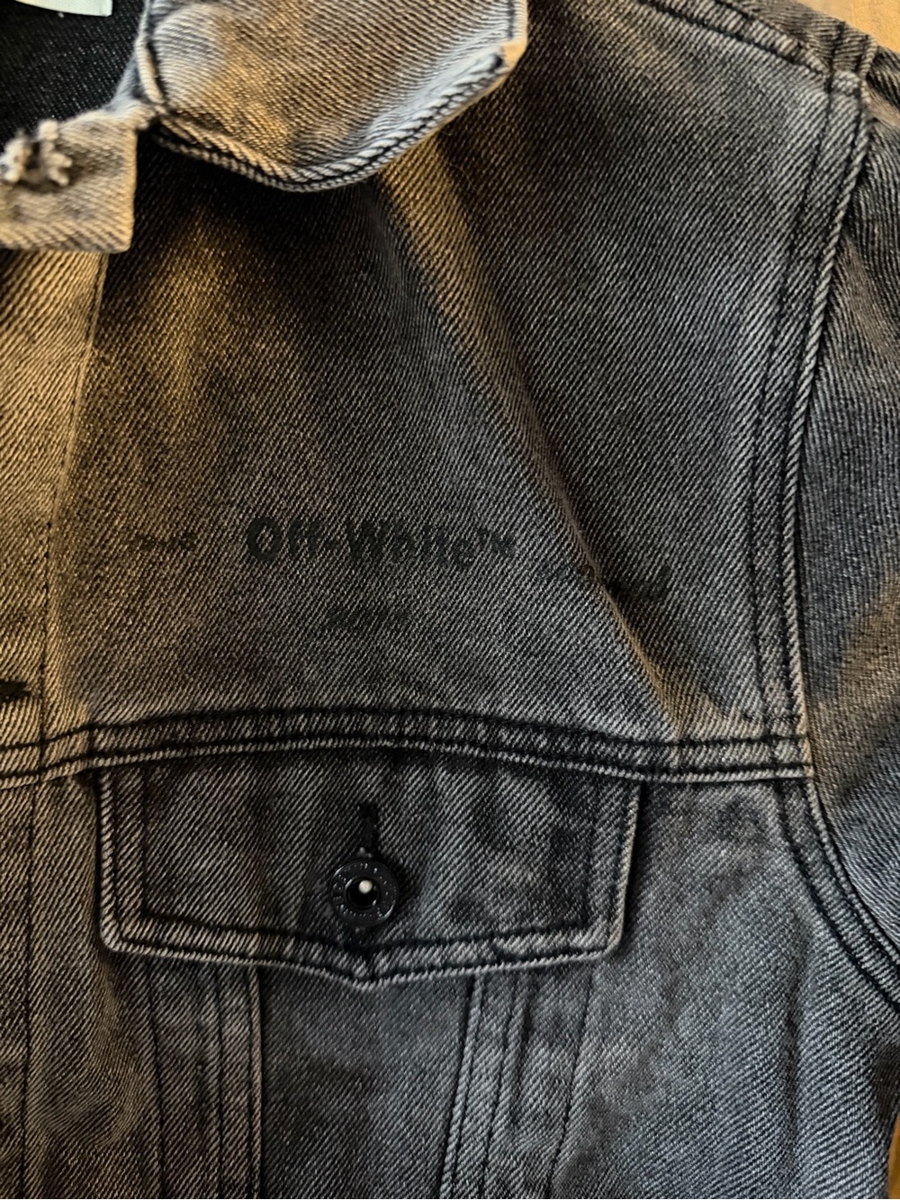 Off-White Black Washed Denim Jacket with Graphic Back Panel - Picture 3 of 4